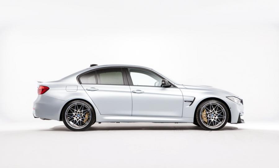  BMW M3 30 Years M3 2016 года  (UK) (фото 4 из 12)